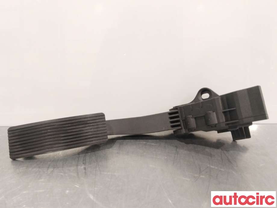 Pedal gass til Mercedes B-Klasse 2011-2018 (W246) (W246) (MERCEDES|A2463001404)