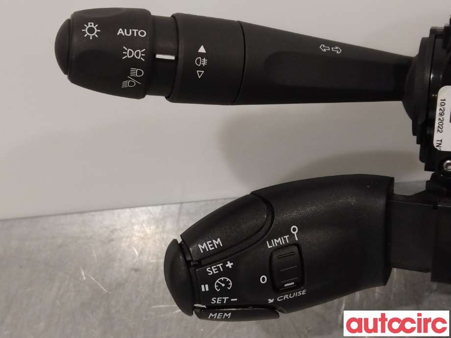 Bryter combi til Peugeot 208 2019-->> (Type II)  (PEUGEOT|98369220ZD)