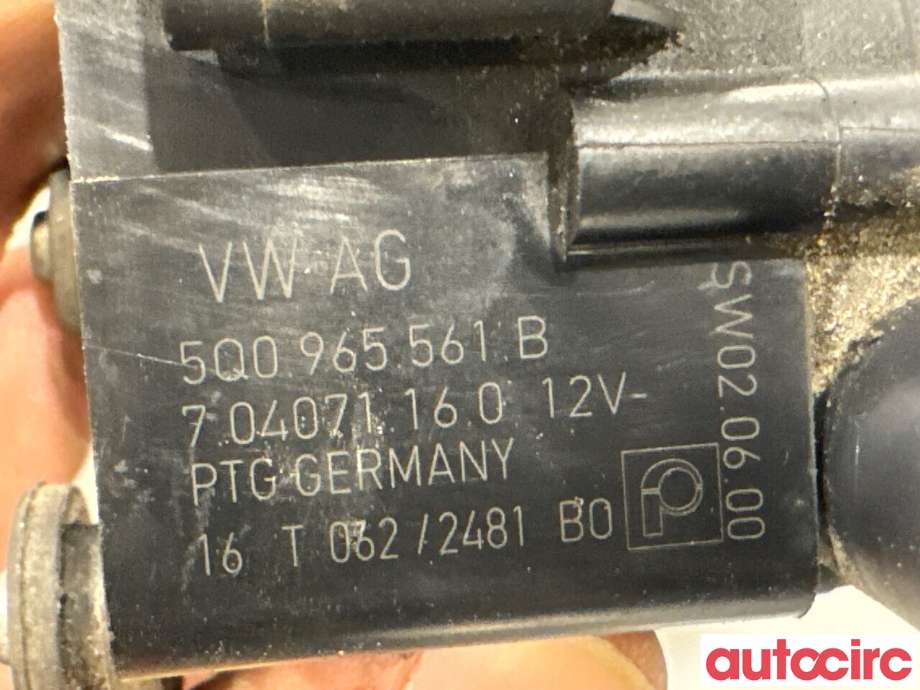 Sirkulasjonspumpe til VW Transporter / Caravelle 2015-2019 (T6) (T6) (VOLKSWAGEN|5Q0965561B|704071160)