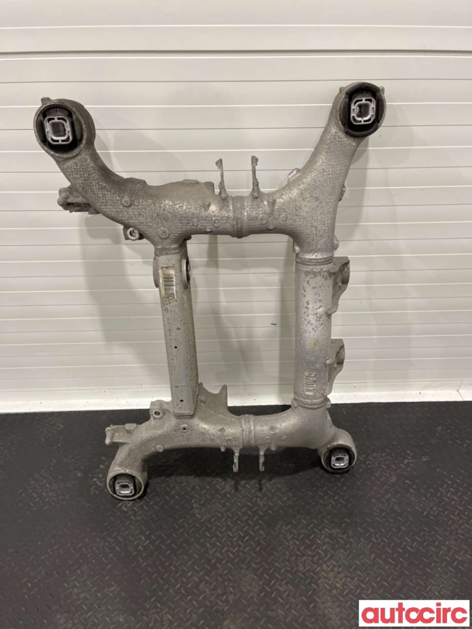 Travers bak til BMW 5-Serie 2010-2017 (F10/F11) (F10/F11) (BMW|33316798545|)