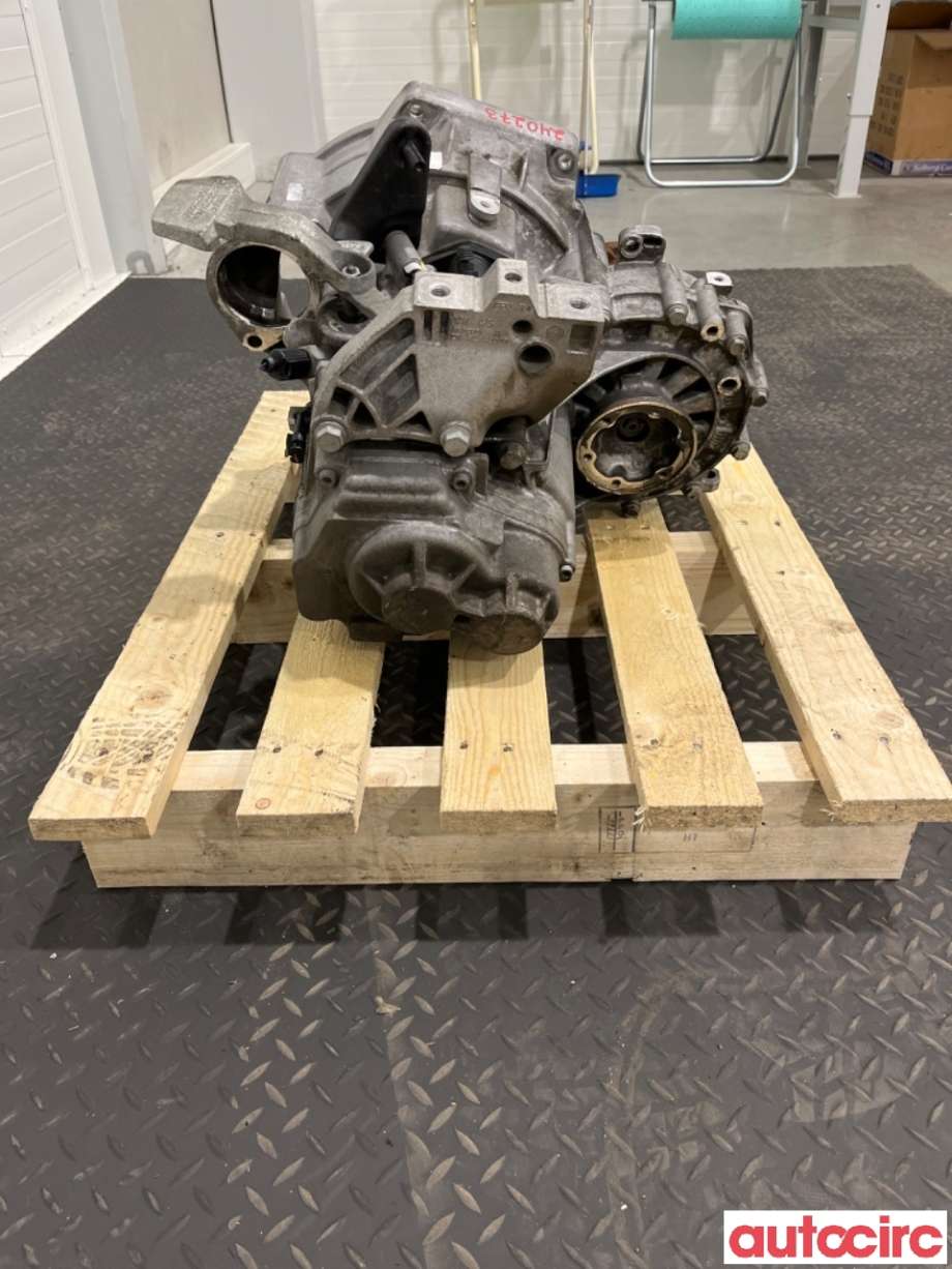 Girkasse manuell 6-trinn til VW Passat 2015-2019 (Fase 1) (B8) (B8) (VOLKSWAGEN|02S300047RX||02S300047R)