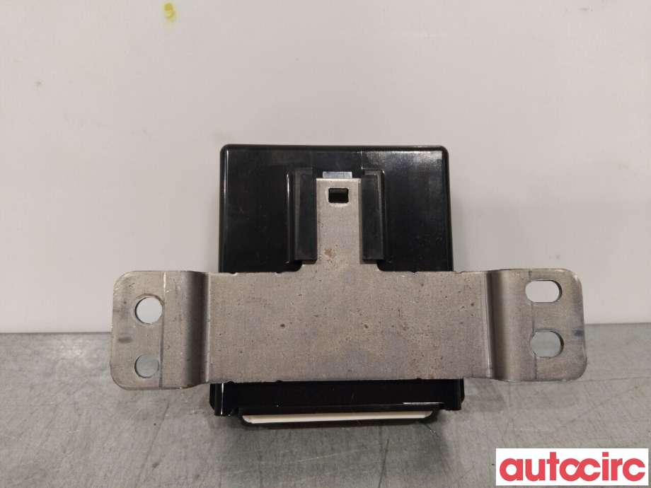 Diverse deler til Mitsubishi Outlander 2015-->> (Type III, Fase 2) (MITSUBISHI|8637D046|GGM-M008-CDA|8637B906)