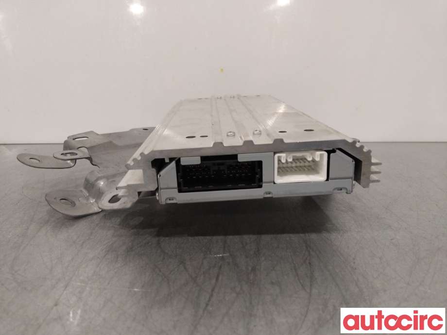 Bilstereo forsterker til Mitsubishi Outlander 2015-->> (Type III, Fase 2) (MITSUBISHI|8701A813|)