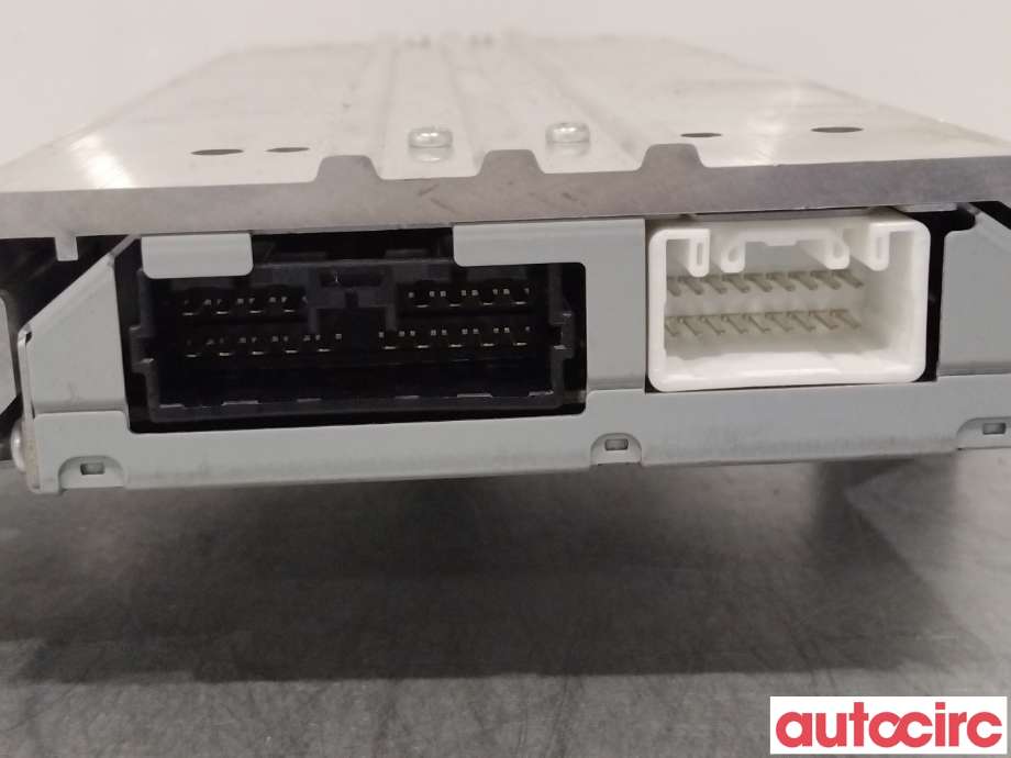 Bilstereo forsterker til Mitsubishi Outlander 2015-->> (Type III, Fase 2) (MITSUBISHI|8701A813|)