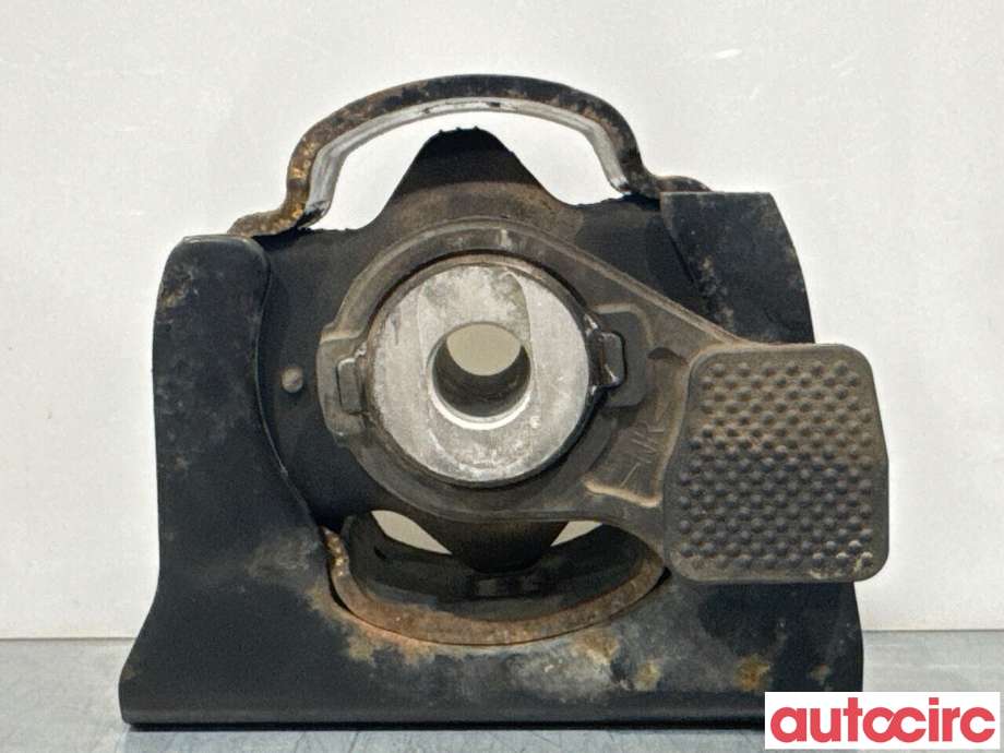 Motorfeste til Toyota RAV4 2016-2019 (Type IV, Fase 2) (TOYOTA|1236136150|)