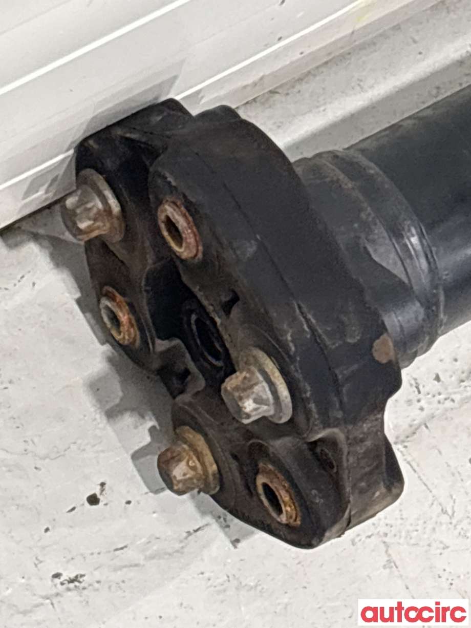 Mellomaksel til Porsche Panamera 2009-2017 (Type I) (970) (970) (PORSCHE|97042101133|)