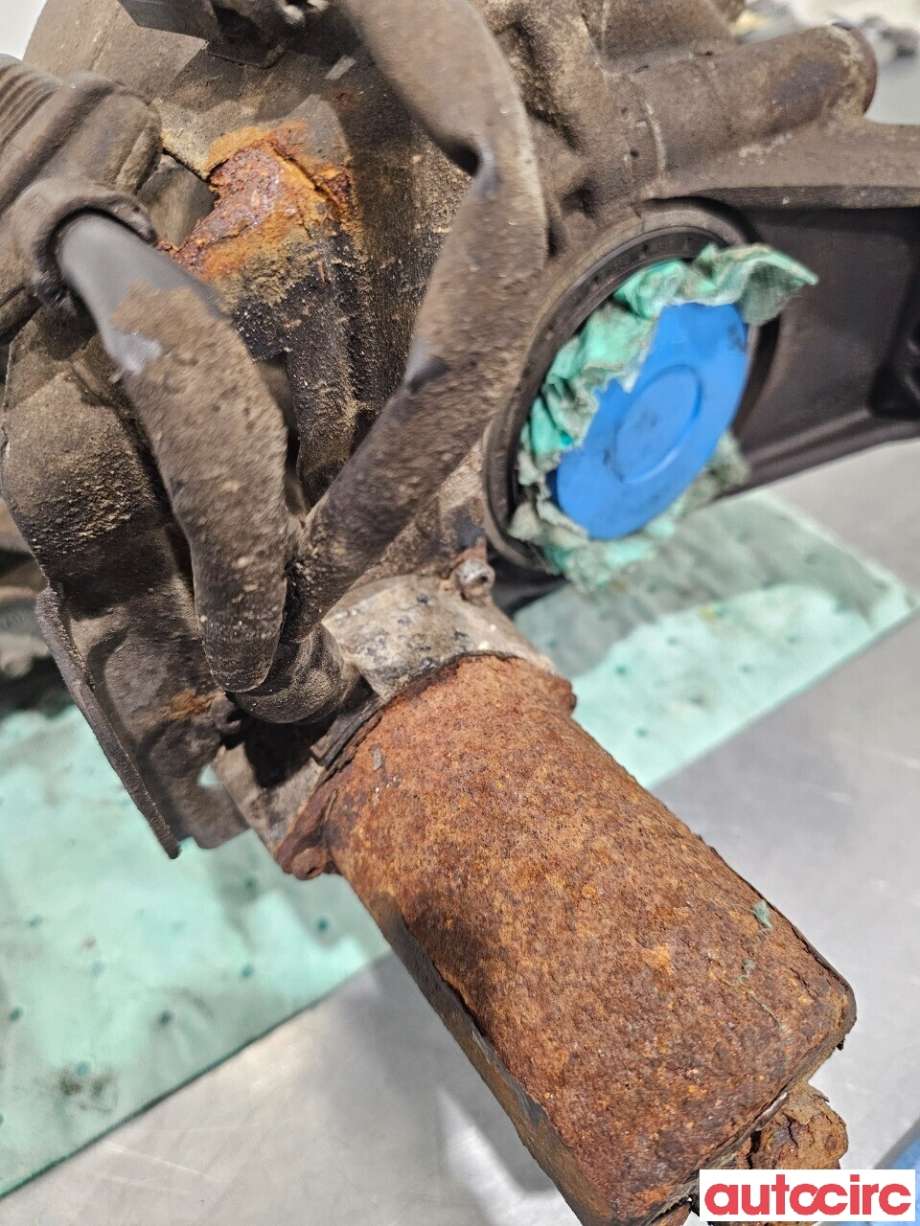 Kardang klokke bak til Mercedes GL 2006-2012 (X164) (X164) (MERCEDES|A1643500814|4460310035)