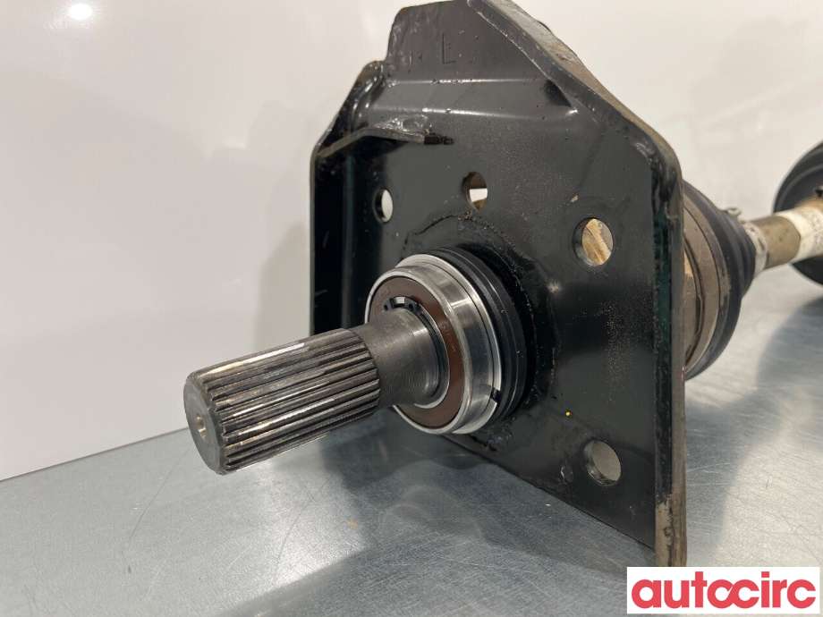 Drivaksel venstre foran til Isuzu D-Max 2021-->> (Type III)  (ISUZU|8983929650)