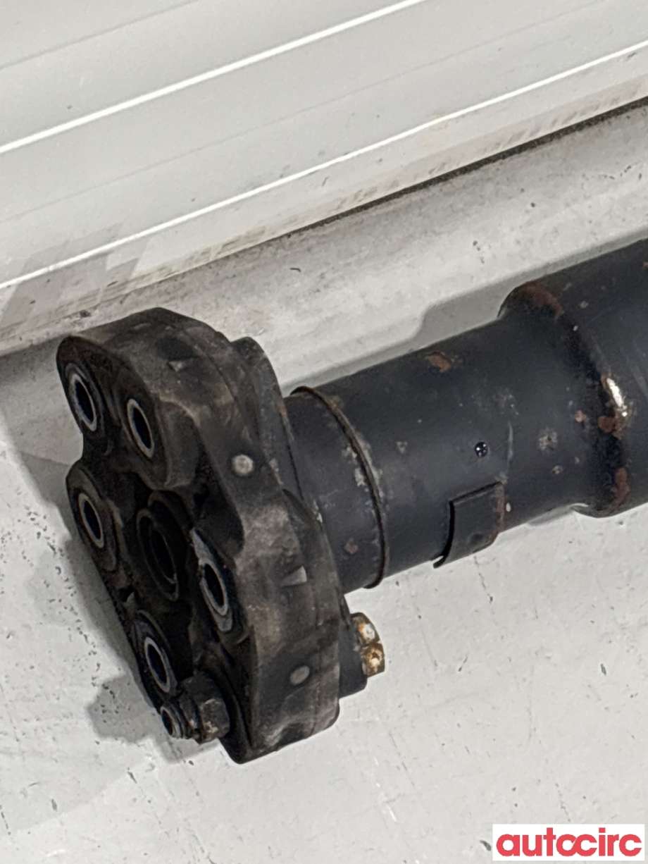 Mellomaksel til BMW 3-Serie 2005-2011 (E90/E91/E92/E93) (E90/E91/E92/E93) (BMW|26107575332|)
