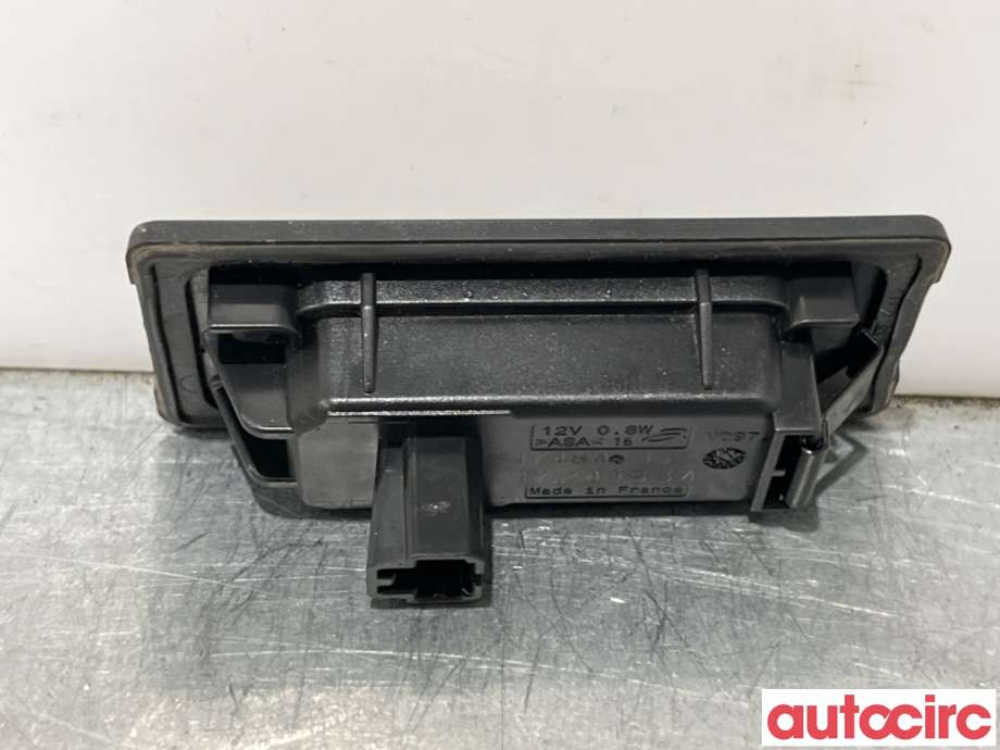 Skiltlys til VW Caddy 2015-2020 (Type III, Fase 3)  (VOLKSWAGEN|5NA943021|)