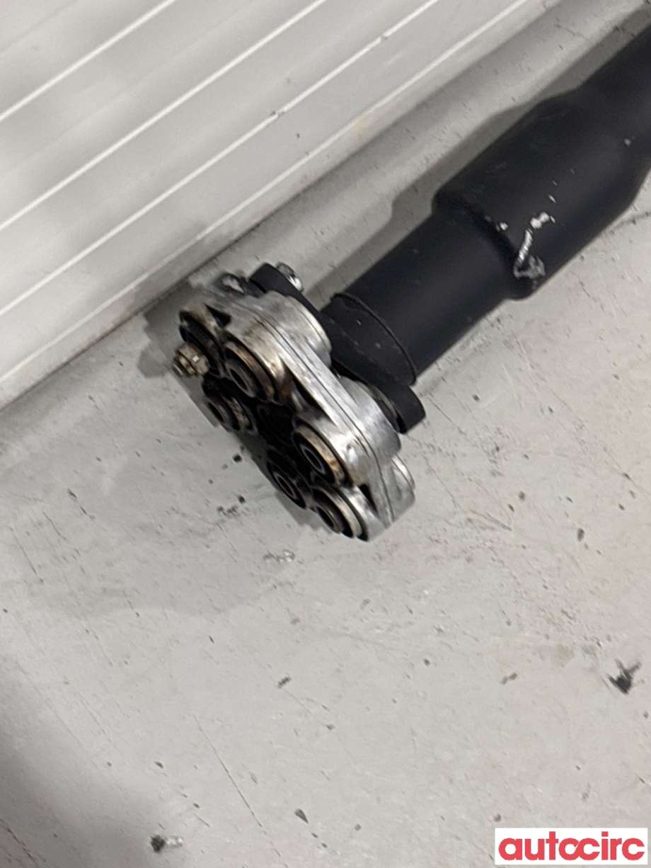 Mellomaksel til BMW 3-Serie 2012-2018 (F30/F31/F34) (F30/F31/F34) (BMW|26108676287|)