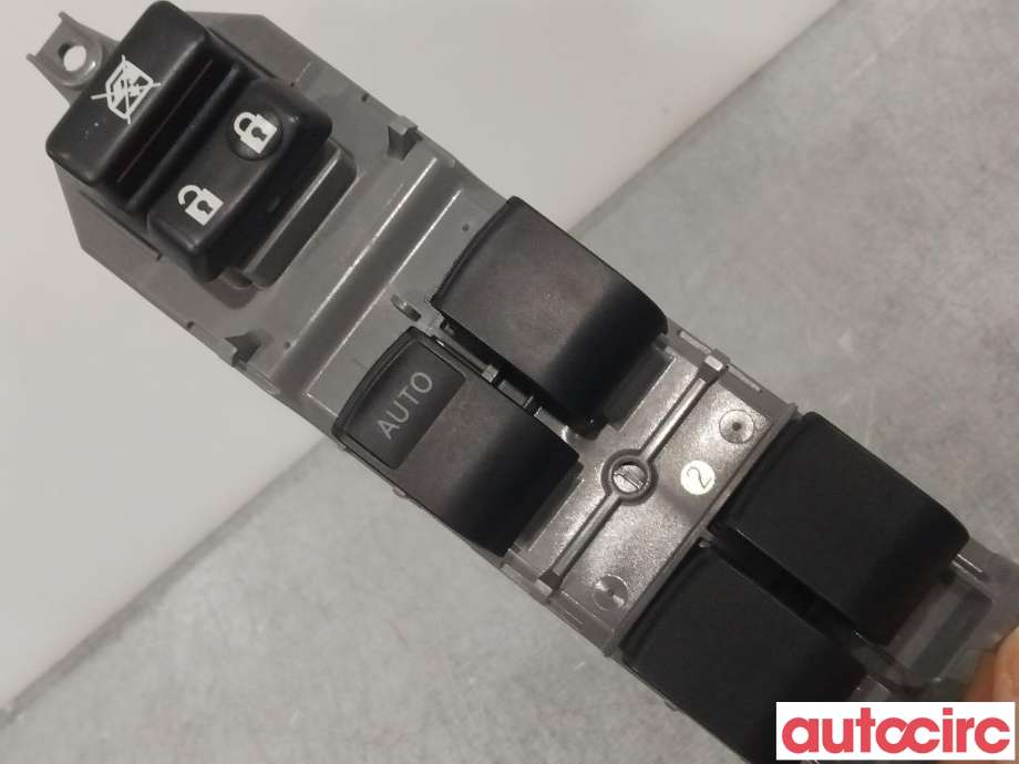 Bryter ruteheis til Toyota Yaris 2014-2020 (Type III, Fase 2)  (TOYOTA|8482002320|)