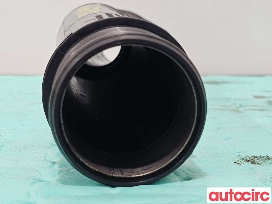 Turbo rør til VW Transporter / Caravelle 2015-2019 (T6) (T6) (VOLKSWAGEN|04L145762BK)