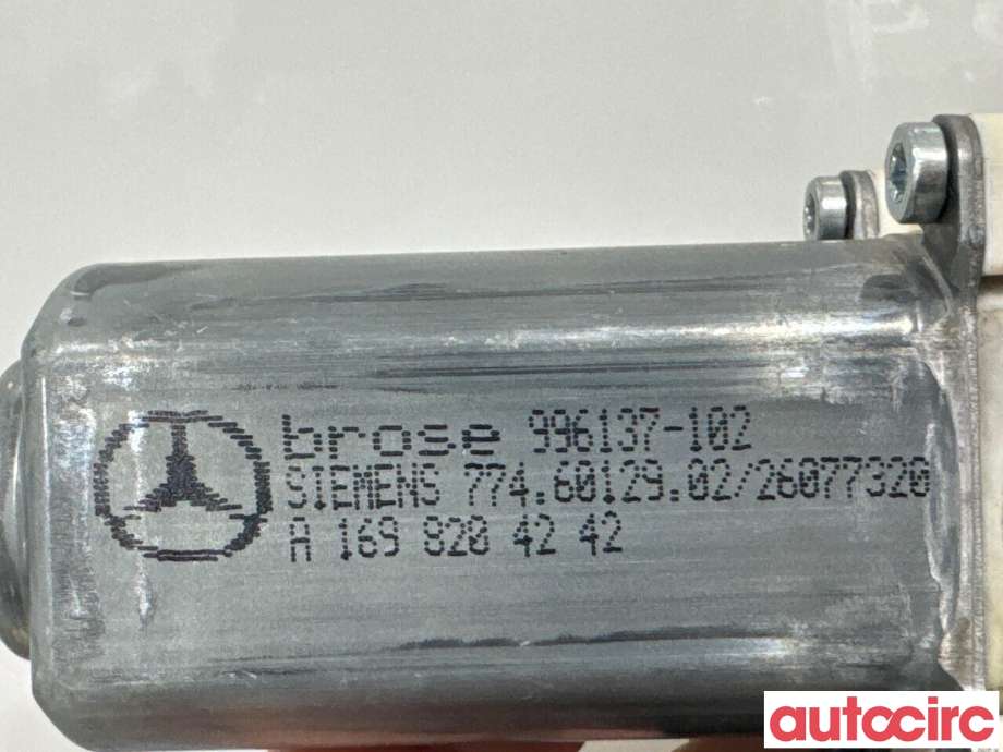 Ruteheis høyre til Mercedes A-Klasse 2005-2012 (W169) (W169) (MERCEDES|A1698204242|996137-102)