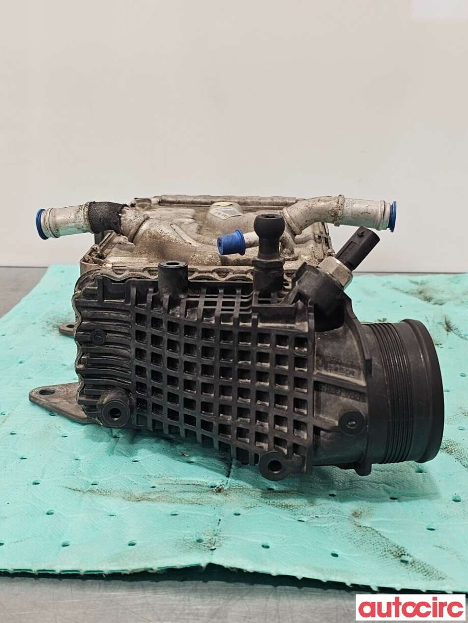 Intercooler til VW Transporter / Caravelle 2015-2019 (T6) (T6) (VOLKSWAGEN|04L145749F)