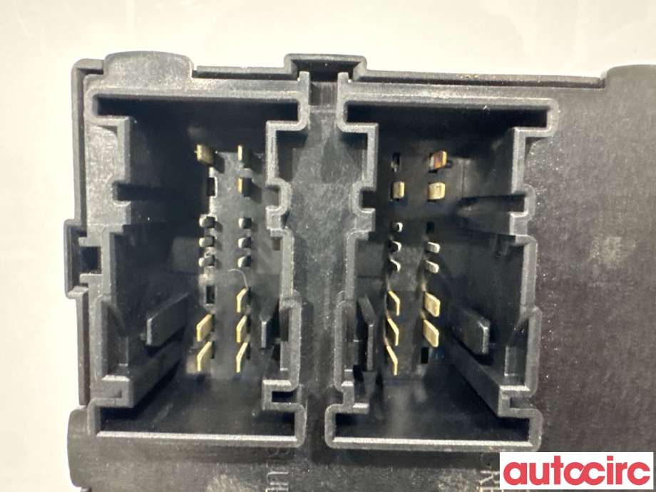 Styreenhet diverse til Ford Fiesta 2008-2012 (Type VI, Fase 1)  (FORD|1741770||8V51-15K600-CJ)