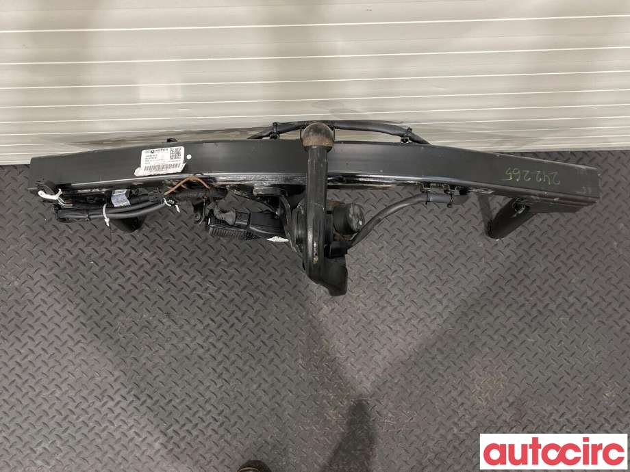 Hengerfeste til Audi A4 2020-->> (Type V, Fase 2) (B9) (B9) (AUDI|8W0800491M)