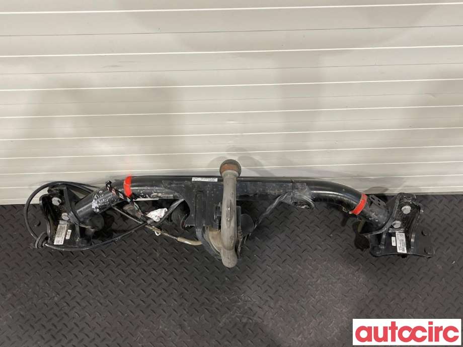Hengerfeste til Mercedes GLA 2014-2020 (X156) (X156) (MERCEDES|A1563100200|313385|A1563100100)