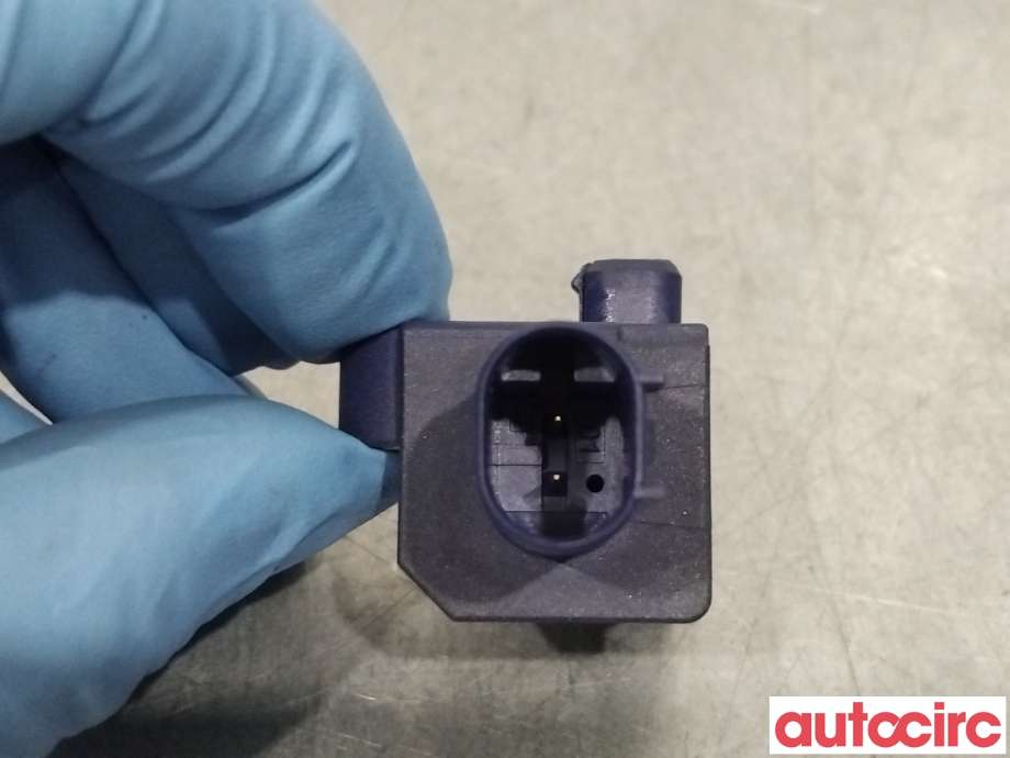 Airbag sensor høyre til Mercedes E-Klasse 2009-2013 (Fase 1) (W212) (W212) (MERCEDES|A2128204926|5WK43872)