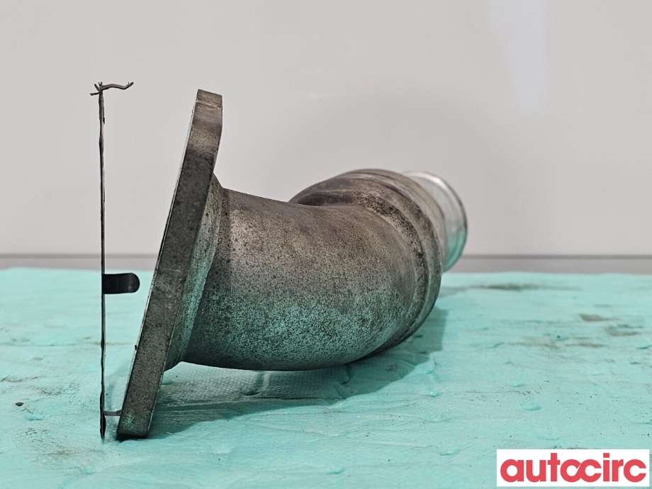 Turbo rør til Toyota Hilux 2006-2011  (TOYOTA|1786030030)
