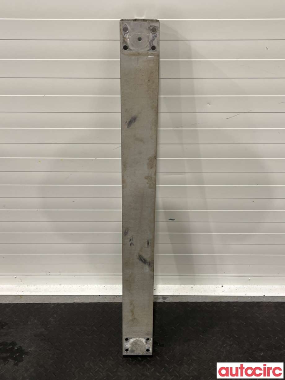 Støtfangerforsterkning foran til Subaru Forester 2002-2005 (Type II, Fase 1)  (SUBARU|57712SA020|)