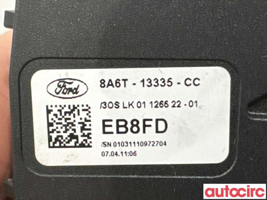 Bryter blink til Ford Fiesta 2008-2012 (Type VI, Fase 1)  (FORD|1686675||8A6T-13335-CC)