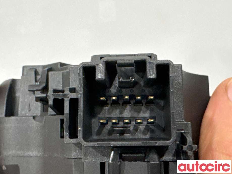 Bryter visker til Ford Fiesta 2008-2012 (Type VI, Fase 1) (FORD|1537625|EB8FD|8A6T-17A553-AC)