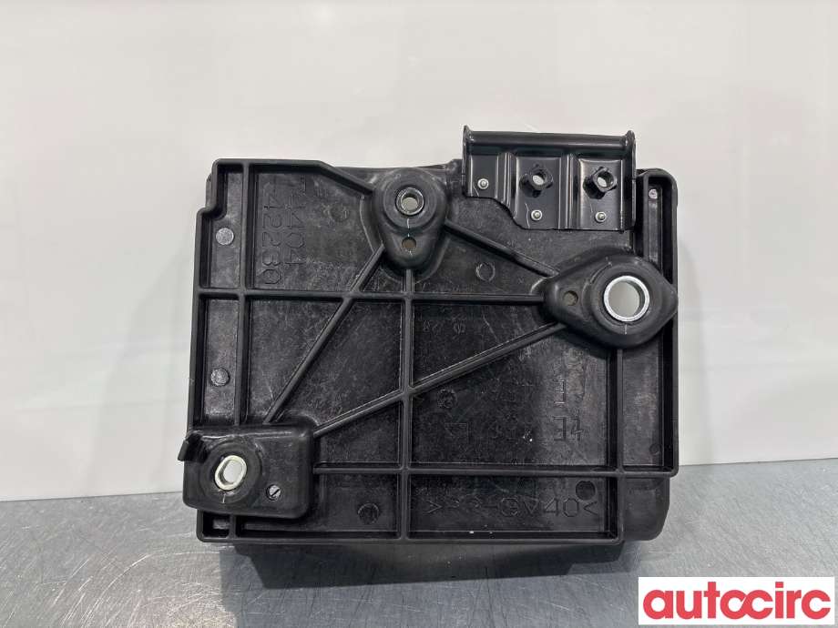 Batterikasse/feste til Toyota bZ4X 2022-->> (TOYOTA|7440442230|74404-42230)