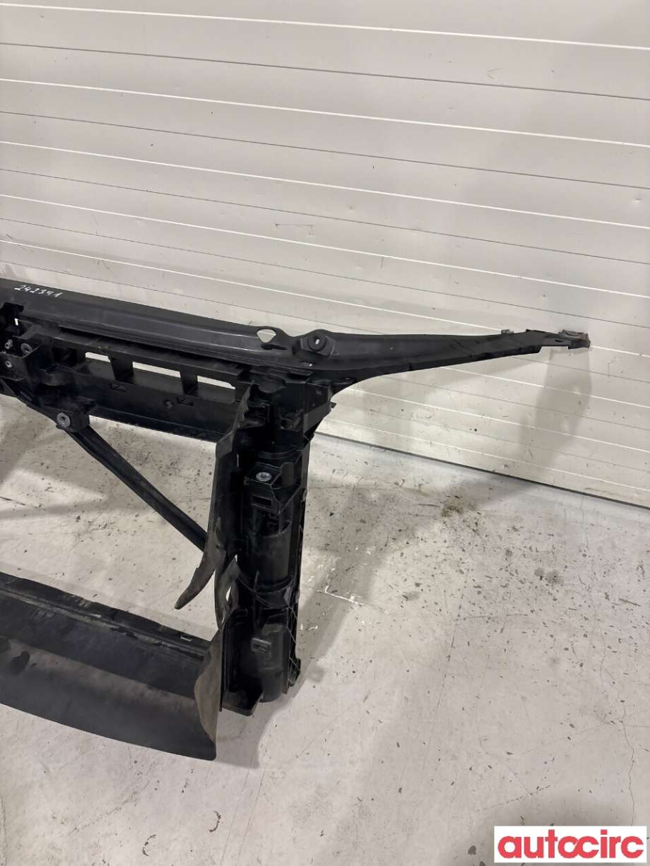 Frontplate til Škoda Octavia 2013-2016 (Type III, Fase 1) (SKODA|5E0805588|)