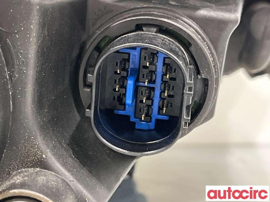 Frontlykt venstre halogen til Hyundai Ioniq Electric 2016-2019 (Fase 1)  (HYUNDAI|92101G7000WPR)