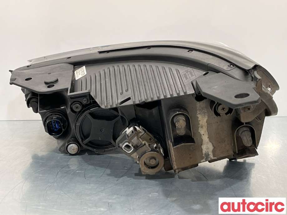 Frontlykt høyre halogen til Hyundai Ioniq Electric 2016-2019 (Fase 1)  (HYUNDAI|92102G7000WPR|92102-G7)