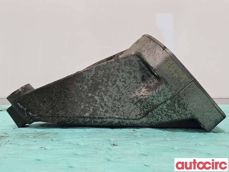 Motorfeste til Mercedes C-Klasse 2000-2004 (Fase 1) (W203) (W203) (MERCEDES|A1112231604|)