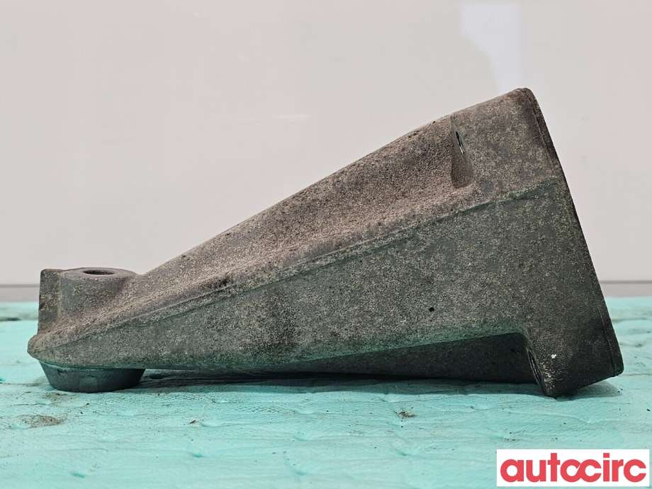 Motorfeste til Mercedes C-Klasse 2000-2004 (Fase 1) (W203) (W203) (MERCEDES|A1112231704|)
