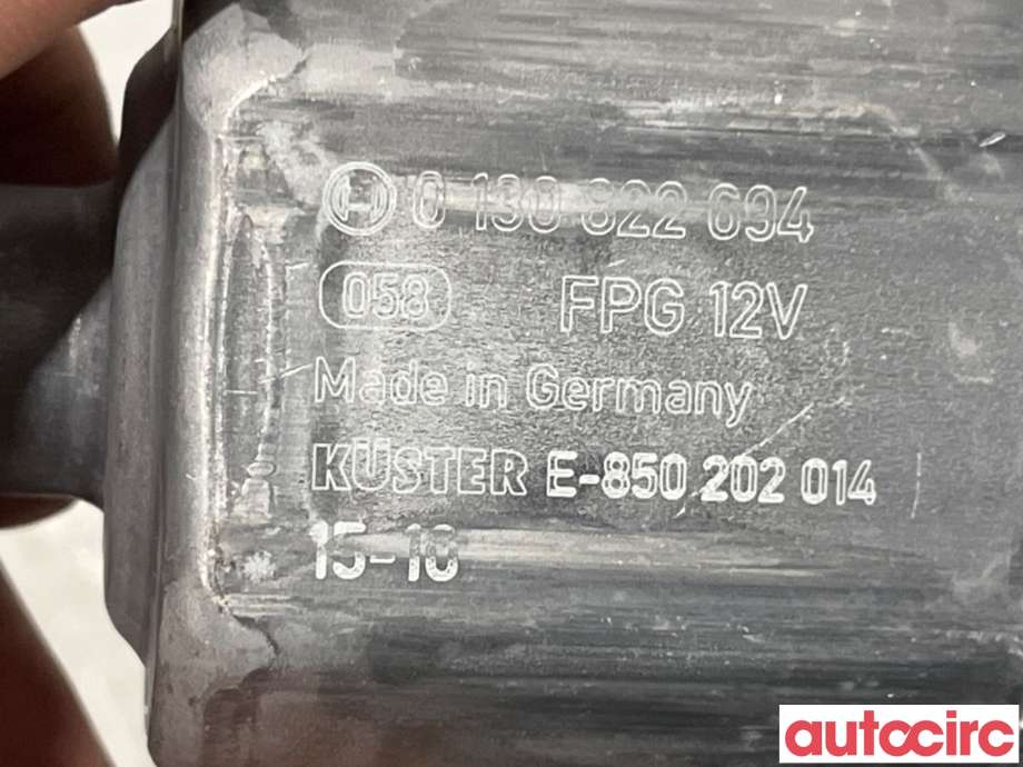Ruteheis høyre bak til VW Golf VII 2012-2017 (Fase 1)  (VOLKSWAGEN|5Q0959408|0130822694|5Q0959812)
