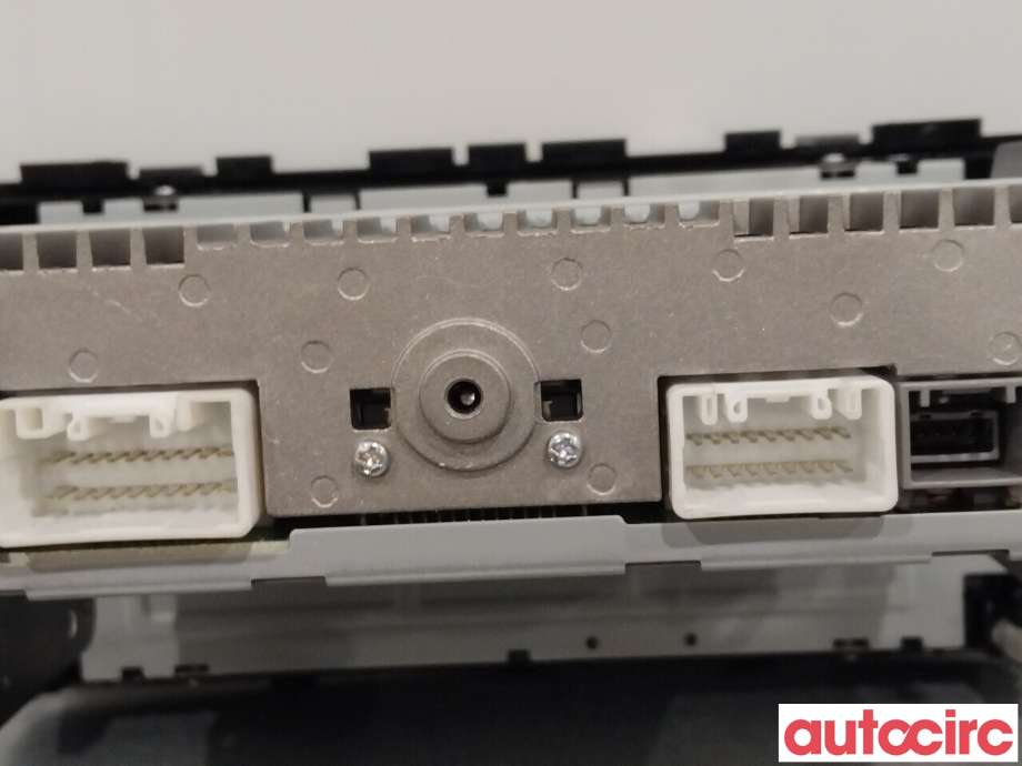 Bilstereo til Mitsubishi Space Star 2013-->> (Type II) (MITSUBISHI|8701A799XB|8701A621)