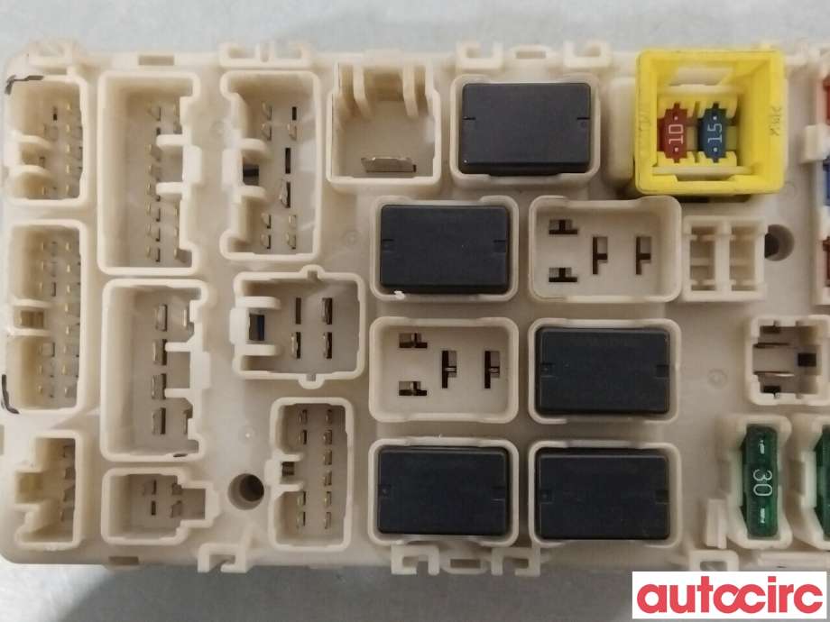 Sikringsboks til Mitsubishi Space Star 2013-->> (Type II)  (MITSUBISHI|8637B738)