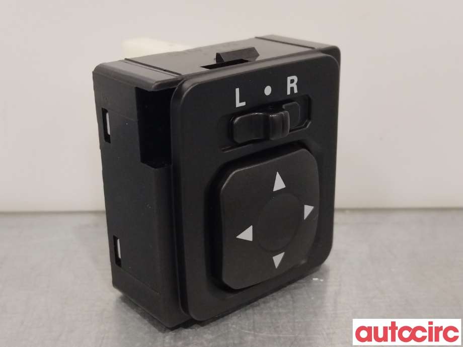 Bryter speil til Mitsubishi Space Star 2013-->> (Type II) (MITSUBISHI|MR417977|)