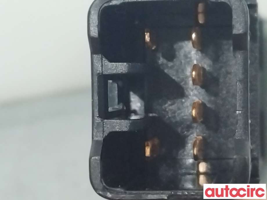 Bryter Antispinn til Hyundai Ix35 2010-2015  (HYUNDAI|937502S000|)