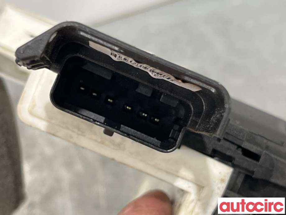 Låsekasse høyre foran til Citroën C3 2010-2016 (Type II)  (CITROEN|9136GG|PSA752308|9800624680)