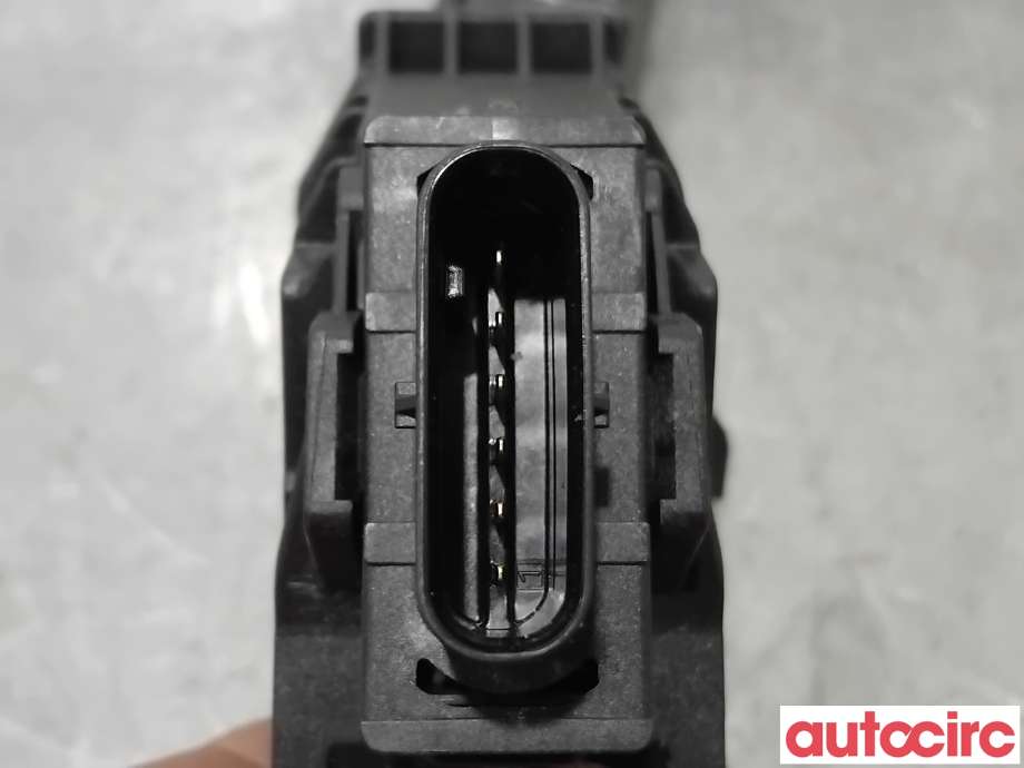Pedal gass til Tesla Model Y 2021-2024 (Type I) (TESLA|1188965-50-A|6PV014021-00|)