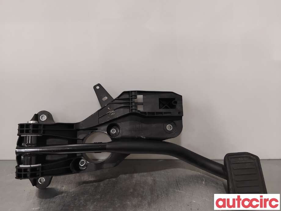 Pedal gass/brems/clutch til Tesla Model Y 2021-2024 (Type I) (TESLA|2188691-50-C|)