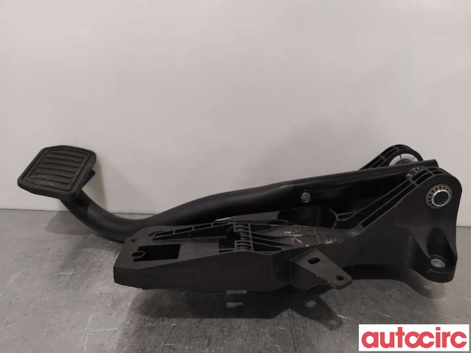 Pedal gass/brems/clutch til Tesla Model Y 2021-2024 (Type I) (TESLA|2188691-50-C|)