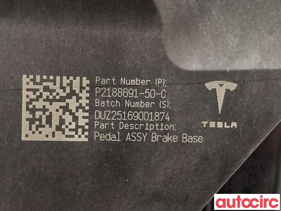Pedal gass/brems/clutch til Tesla Model Y 2021-2024 (Type I) (TESLA|2188691-50-C|)