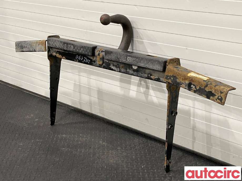Hengerfeste til VW Transporter / Caravelle 2009-2015 (Fase 2) (T5) (T5) (VOLKSWAGEN|7H0092101B|321646|7H0803881D)