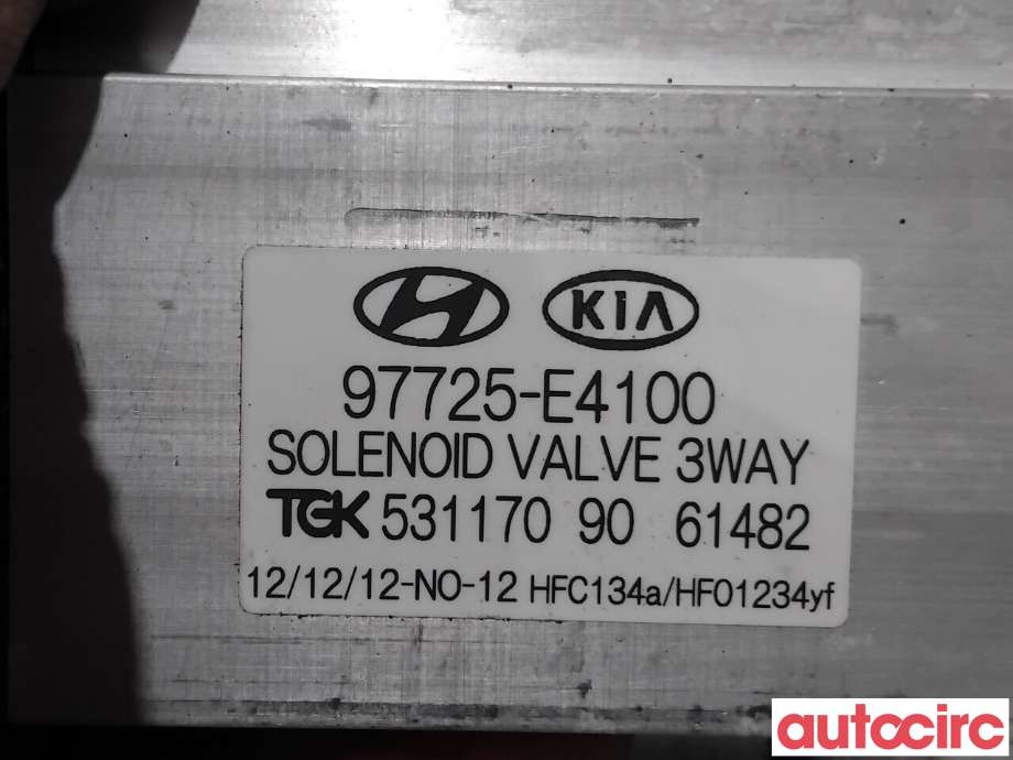 Diverse deler til Hyundai Ioniq Electric 2016-2019 (Fase 1) (HYUNDAI|97725E4100|53117090|97725-E4100)