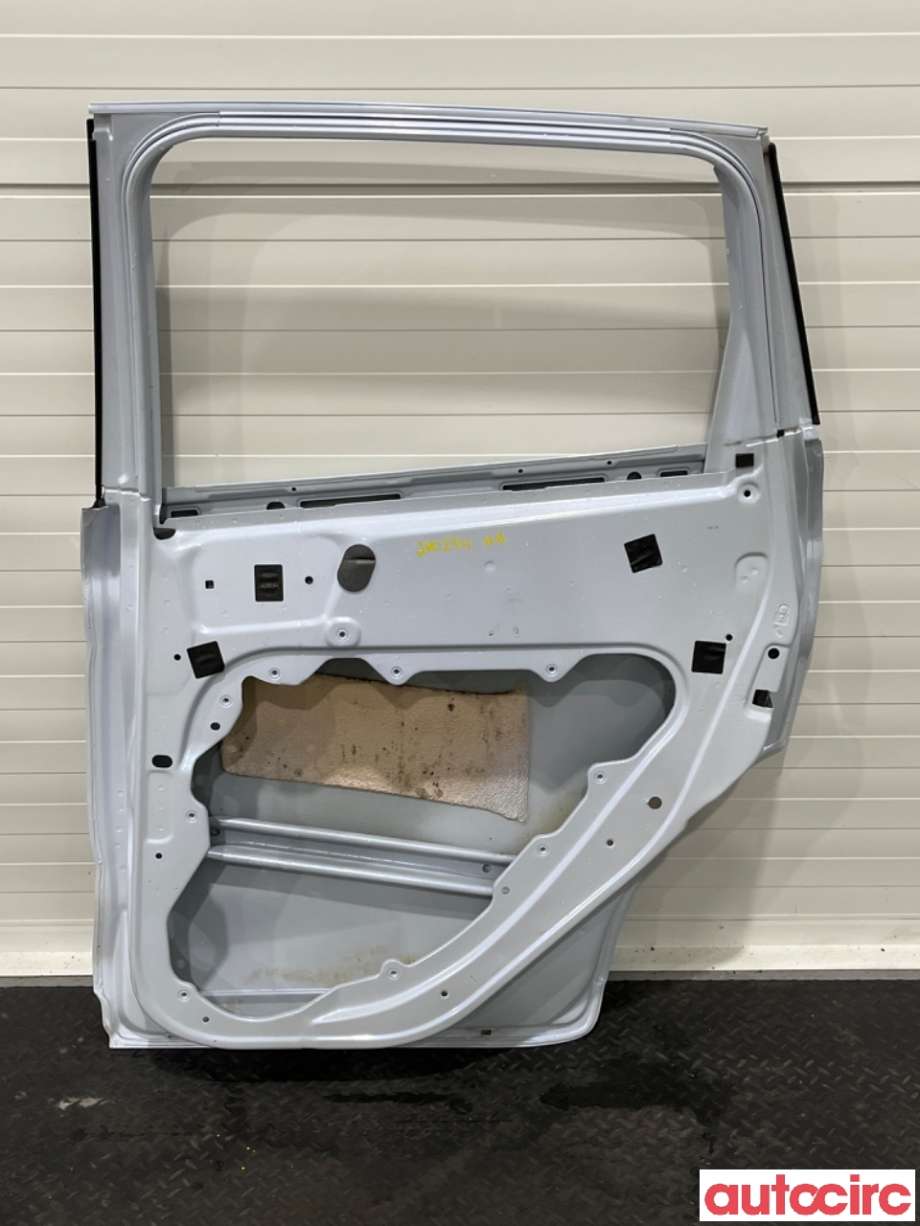 Dør høyre bak til Ford Kuga 2008-2012 (Type I)  (FORD|1520944|P8V41S24630AA|)