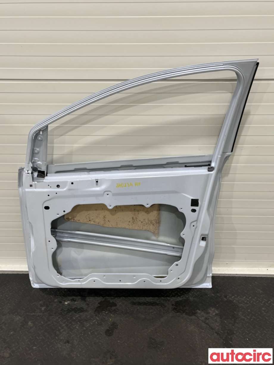 Dør høyre foran til Ford Kuga 2008-2012 (Type I) (FORD|1712678|P8V41S20124AC|)