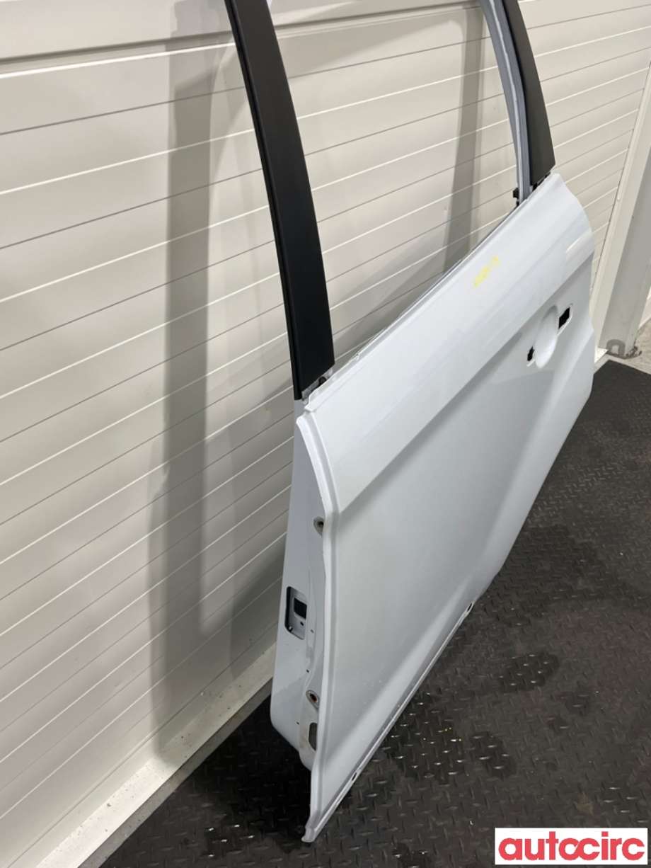 Dør venstre bak til Ford Kuga 2008-2012 (Type I)  (FORD|1520947|P8V41S24630AA|)