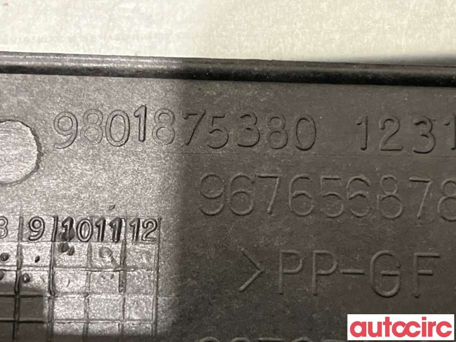 Frontplate til Peugeot 3008 2009-2016 (Type I)  (PEUGEOT|7104V2|9801875380|9676568780)