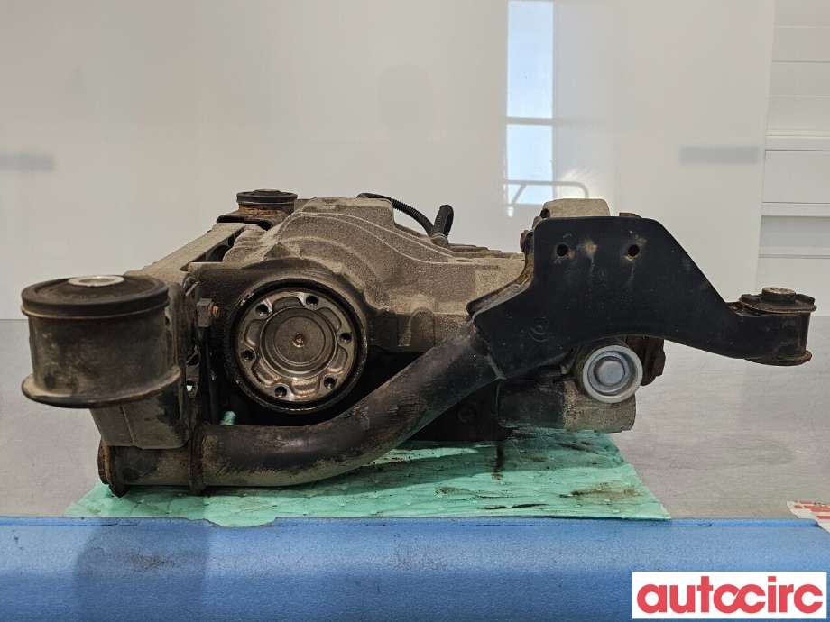 Kardang klokke bak til VW Transporter / Caravelle 2003-2009 (Fase 1) (T5) (T5) (VOLKSWAGEN|02W525010L)